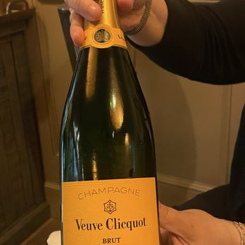 La Superba - A delicious champagne! - Italian Near Me - Philadelphia, Pennsylvania La Superba - A delicious champagne! - Italian Near Me - Philadelphia, Pennsylvania