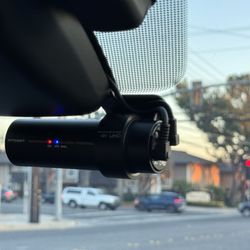 AceDashcam - Wire tuck of dash cam