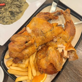 Max's Restaurant - Glendale - Fried Chicken - Filipino Near Me - Glendale, California