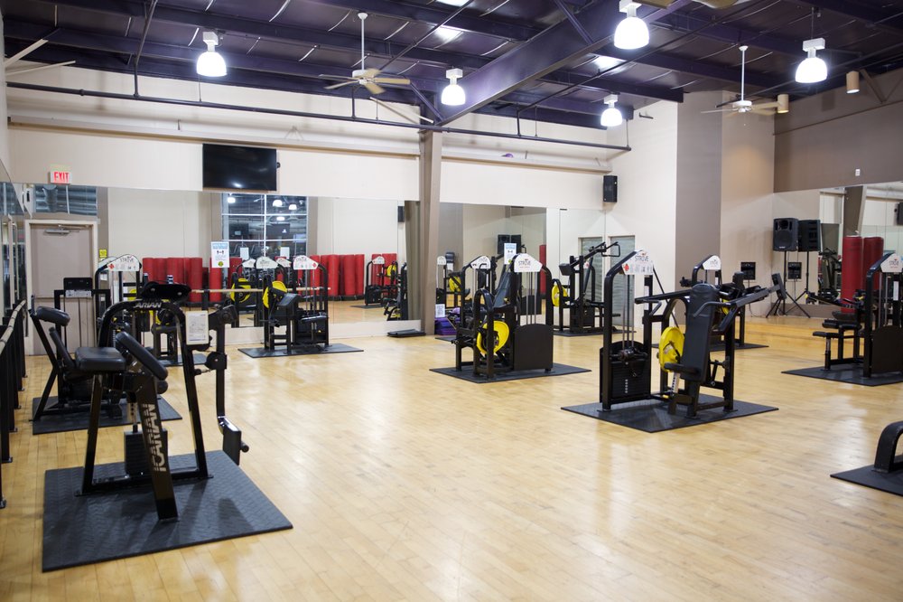 GOLD’S GYM Updated September 2024 116 Photos & 45 Reviews 18