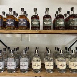 Manitou & Co Distilling