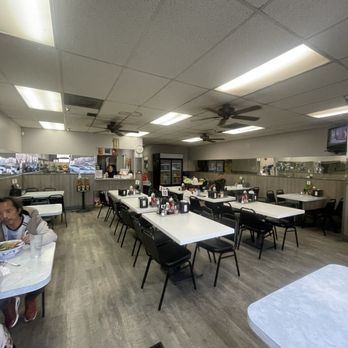 Pho Phuong Nine Restaurant - Inside was nice and clean - Vietnamese Near Me - Fresno, California Pho Phuong Nine Restaurant - Inside was nice and clean - Vietnamese Near Me - Fresno, California