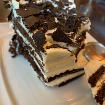 Olive Garden Italian Restaurant - Brownie Lasagna in reality. Disappointing, to say the least. - Italian Near Me - Yonkers, New York Olive Garden Italian Restaurant - Brownie Lasagna in reality. Disappointing, to say the least. - Italian Near Me - Yonkers, New York