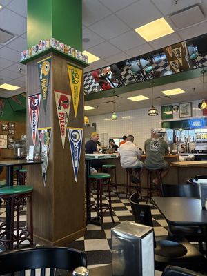 Leo's Hideout by null