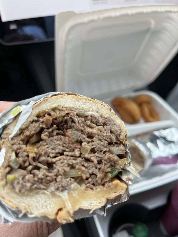 AMERICA’S BEST WINGS Updated September 2024 21 Photos & 76 Reviews 966 Largo Center Dr