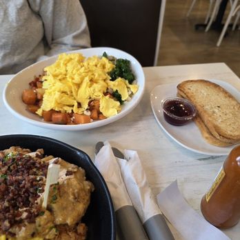 SYRUP - Algonquin - Breakfast & Brunch Near Me - Algonquin, Illinois SYRUP - Algonquin - Breakfast & Brunch Near Me - Algonquin, Illinois