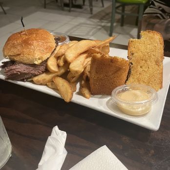 Oak & Apple - VA Angus Beef Brisket Sandwich, Cornbread, Steak Fries - Cideries Near Me - Richmond, Virginia Oak & Apple - VA Angus Beef Brisket Sandwich, Cornbread, Steak Fries - Cideries Near Me - Richmond, Virginia