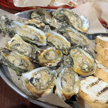 Doc's Oyster Bar - Dive Bars Near Me - Valparaiso, Florida Doc's Oyster Bar - Dive Bars Near Me - Valparaiso, Florida