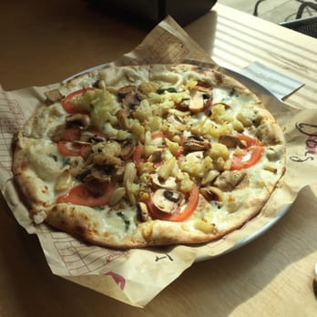 MOD Pizza - White sauce garlic cauliflower basil tomato pizza - Pizza Near Me - Santa Clara, California