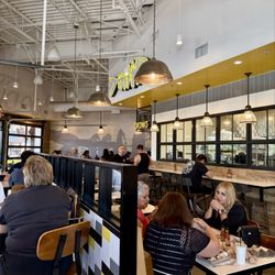 Urban Fish Taco - Interior