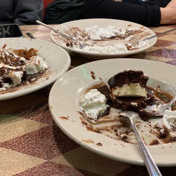 Bert's Hometown Grill & Pizzeria - Hot fudge - Pizza Near Me - Madisonville, Tennessee