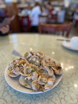 Feng Ze Yuan Restaurant by null