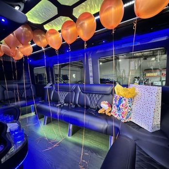 Hermes Worldwide - Airport Shuttles Near Me - Denver, Colorado