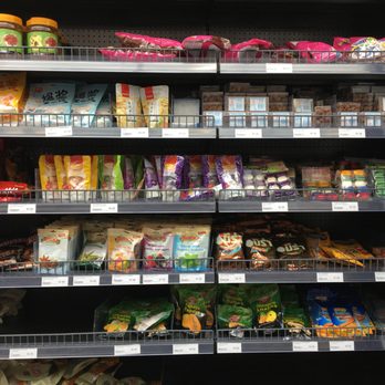 Marché Newon - Shelves - International Grocery Near Me - Montreal, Quebec