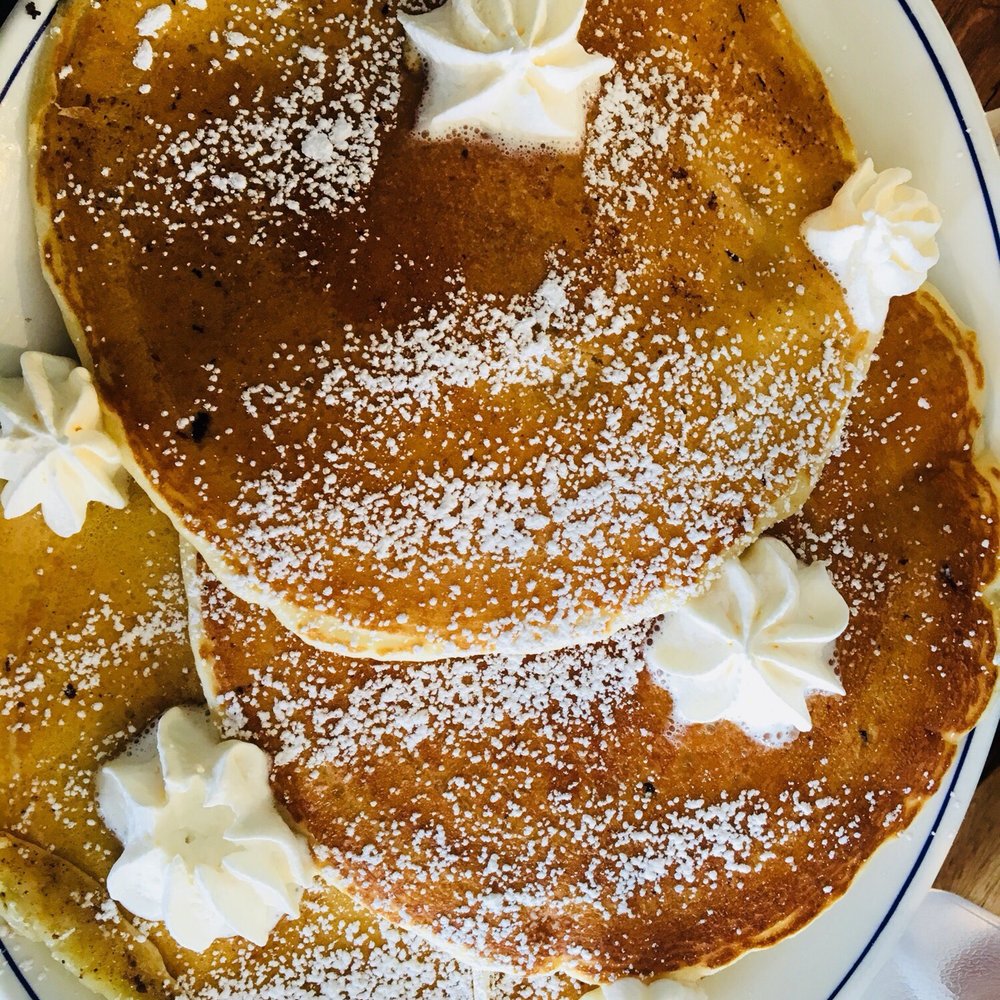 a plate of pancakes