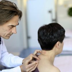 Yan's Acupuncture Clinic - One Clinic Express