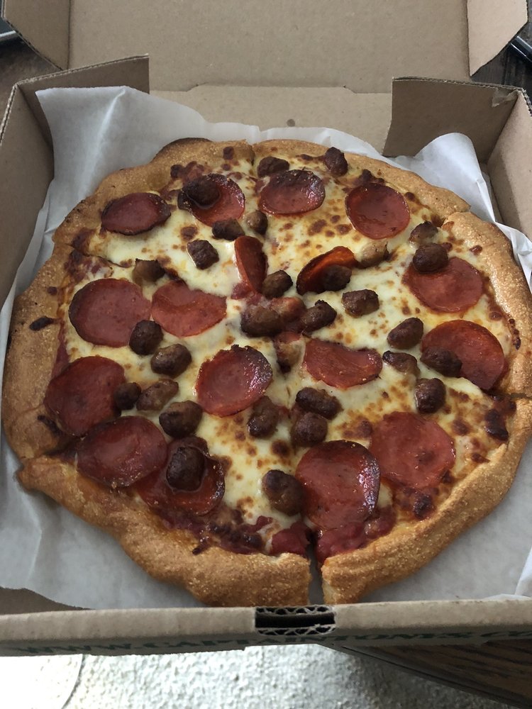 CAPTAIN TONY’S PIZZA 38 Reviews 13208 Shaker Sq, Cleveland, Ohio