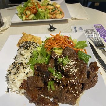Stinger Ray's Tropical Bar & Grill - Teriyaki beef - American Near Me - Kahului, Hawaii Stinger Ray's Tropical Bar & Grill - Teriyaki beef - American Near Me - Kahului, Hawaii