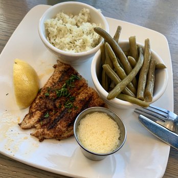 Big B’s Fish Joint - Mahi-Mahi w/ green beans - Seafood Near Me - Atlanta, Georgia