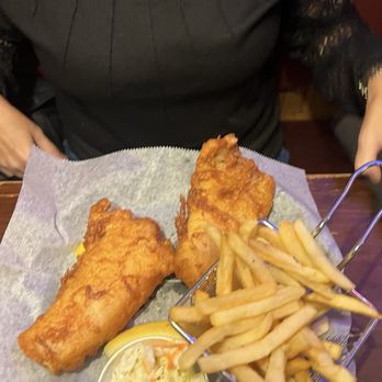 Sweetwater Tavern - Fish & Chips - Bars Near Me - Detroit, Michigan