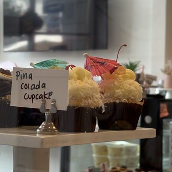 Hapa Bakery - Pina colada cupcake - Bakeries Near Me - Brea, California