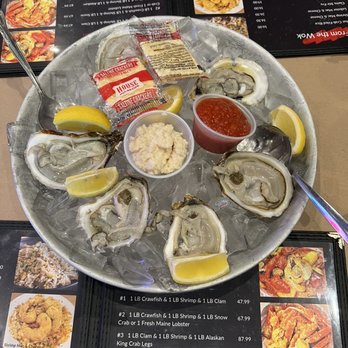 Cajun Boil - Fresh oysters - Cajun/Creole Near Me - Miami, Florida