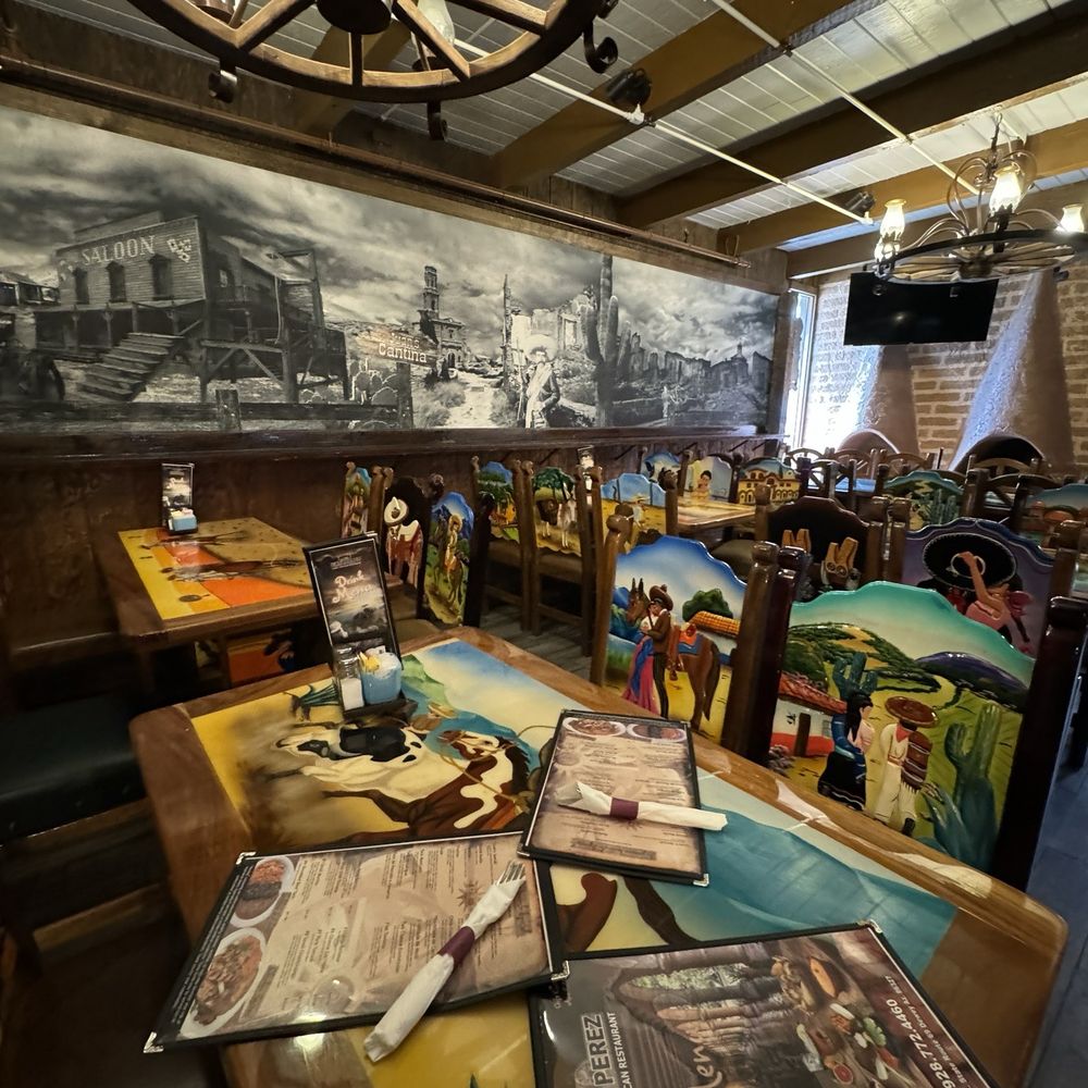 Casa Perez - Inside - Mexican Near Me - Dewey, Arizona