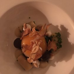 Vrienden Van Jacob - Spinazie, ei, aardappel gnocchi en parmezaanse kaas