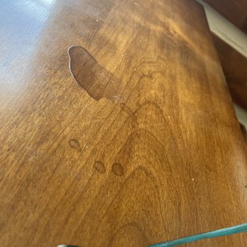 3 Peaks Lodge - Dirty lobby table - Hotels Near Me - Keystone, Colorado 3 Peaks Lodge - Dirty lobby table - Hotels Near Me - Keystone, Colorado