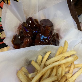 Wings Etc - Sports Bars Near Me - Kendallville, Indiana Wings Etc - Sports Bars Near Me - Kendallville, Indiana