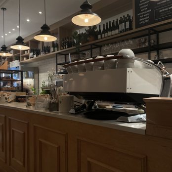 Ol Days - Interior - Breakfast & Brunch Near Me - New York, New York