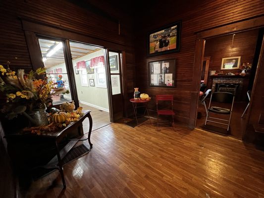 Sweatman's Barbeque by null