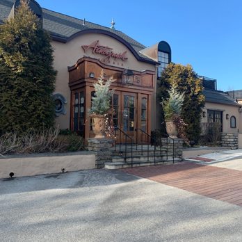 Autograph Brasserie - Brasseries Near Me - Wayne, Pennsylvania Autograph Brasserie - Brasseries Near Me - Wayne, Pennsylvania