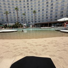 Beach ckub