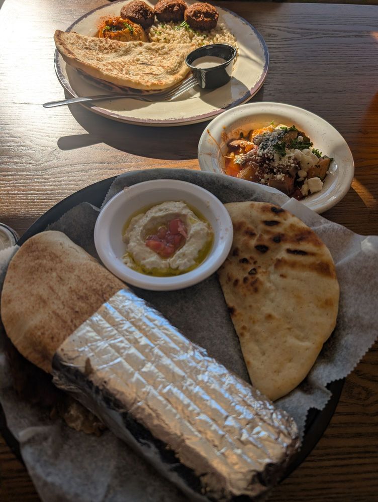 LAZIZA MEDITERRANEAN GRILL - Updated April 2026 - 16 Photos & 18 ...