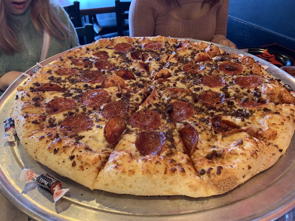 HOTBOX PIZZA Updated April 2024 103 Photos & 40 Reviews 8530