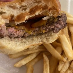 Embassy Bar & Grill - Cowboy burger