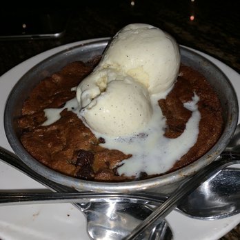 BJ's Restaurant & Brewhouse - Chocolate Chunk Pizookie - Pizza Near Me - College Station, Texas
