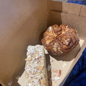 Good Ambler - Kouign amann & almond coffee cake - Bakeries Near Me - Chicago, Illinois Good Ambler - Kouign amann & almond coffee cake - Bakeries Near Me - Chicago, Illinois