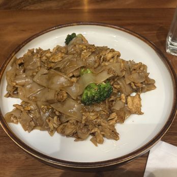 Ben Thai Cafe - Pad Se-Pad See Ew with chicken. - Thai Near Me - San Francisco, California
