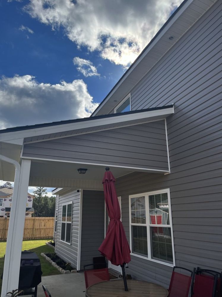 Slide of Kings Crest Construction