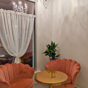 Vanilla Café e Gelato - Cute seating areas - Coffee & Tea Near Me - Marietta, Georgia