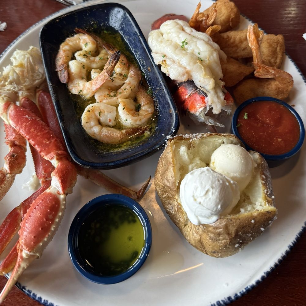 Red Lobster - Seafood Near Me - Liverpool, New York Red Lobster - Seafood Near Me - Liverpool, New York