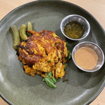 favor - Lion's mane "crab" cake - New American Near Me - Lexington, Kentucky