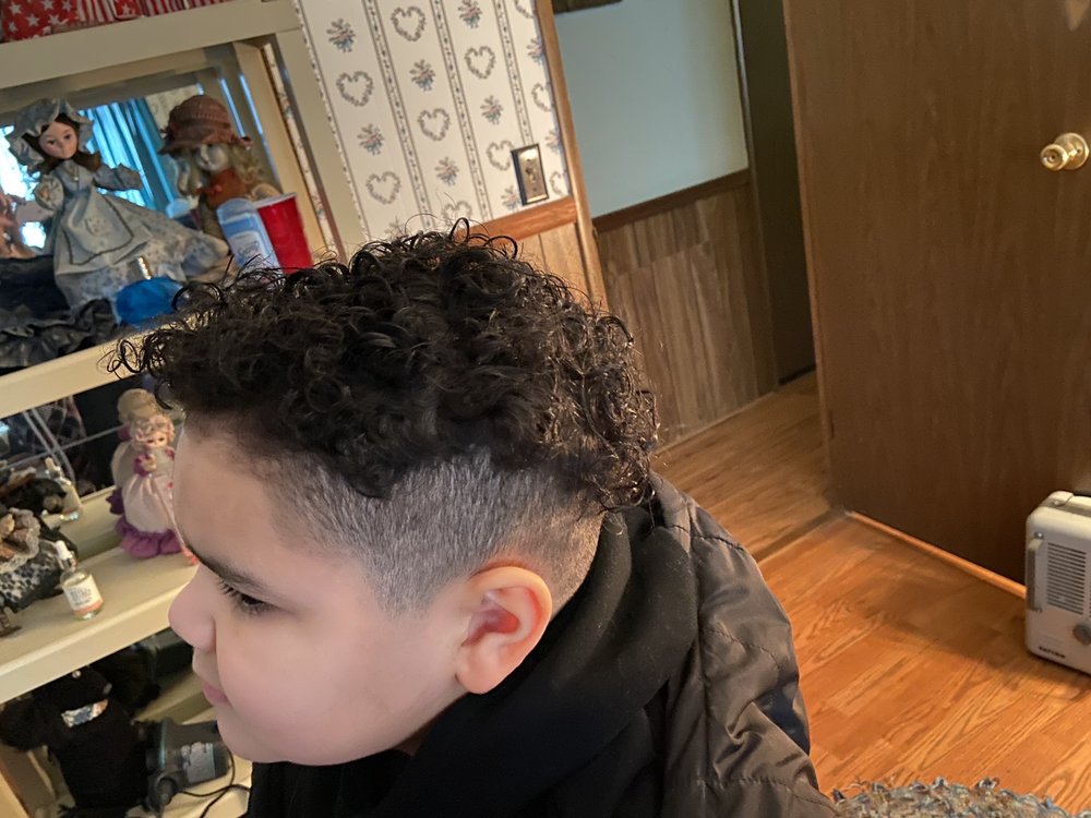 GREAT CLIPS Updated July 2024 4510 Charlestown Rd, New Albany