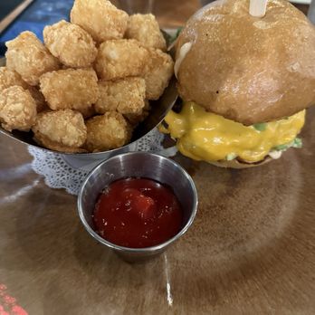 The Cut - Happy hour burger - Cocktail Bars Near Me - Rancho Cucamonga, California