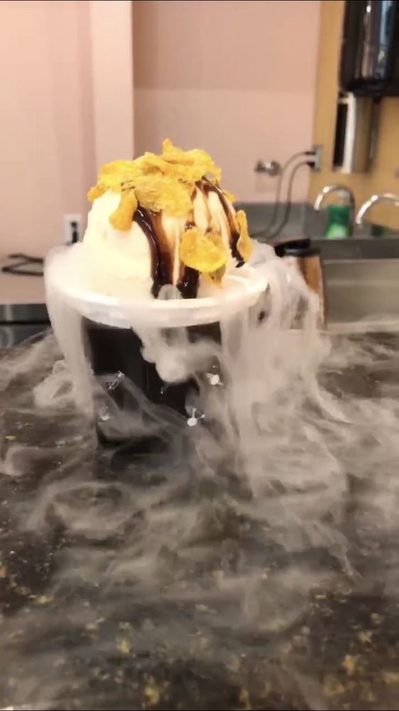 LAB SENSE ICE CREAM Updated July 2024 386 Yonge St, Toronto