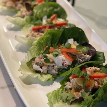 Dennis Addison - Crab lettuce wraps with mango vinaigrette - Personal Chefs Near Me Dennis Addison - Crab lettuce wraps with mango vinaigrette - Personal Chefs Near Me