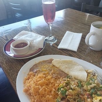Casa Mayoral Restaurant - Huevos a la Mexicana n Cranberry Mimosa - Mexican Near Me - Carson, California