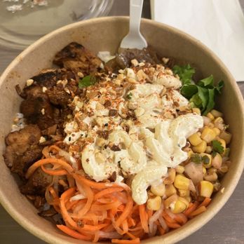 Okonomi Asian Grill - Korean Chicken Bowl w Mac and cheese - Korean Near Me - Fairfax, Virginia